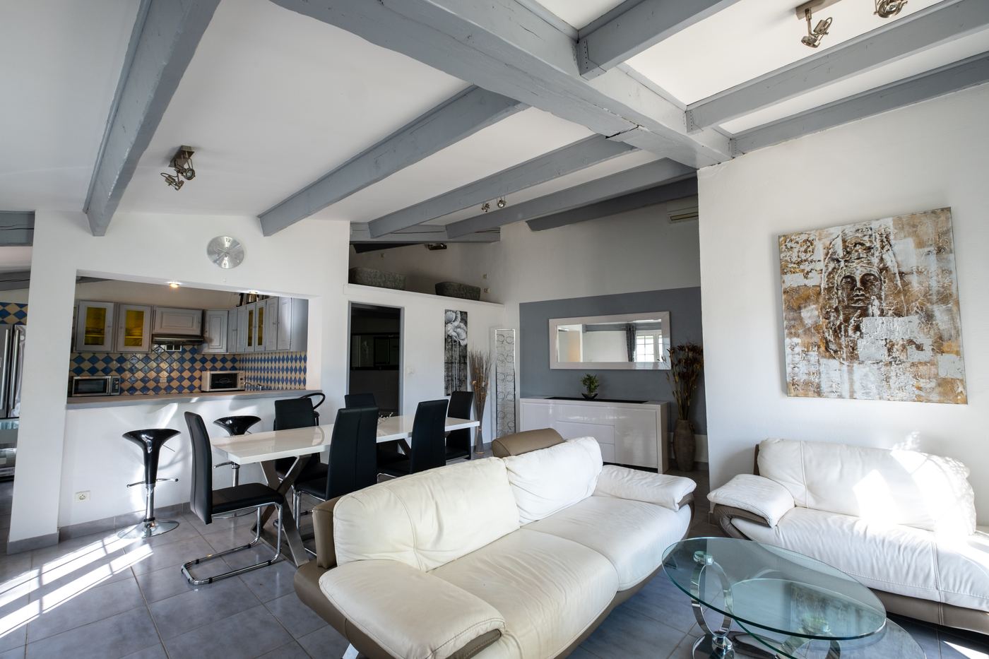 Villa avec piscine privée, 90 m² — le séjour